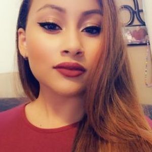 Meet your Posher, Iris